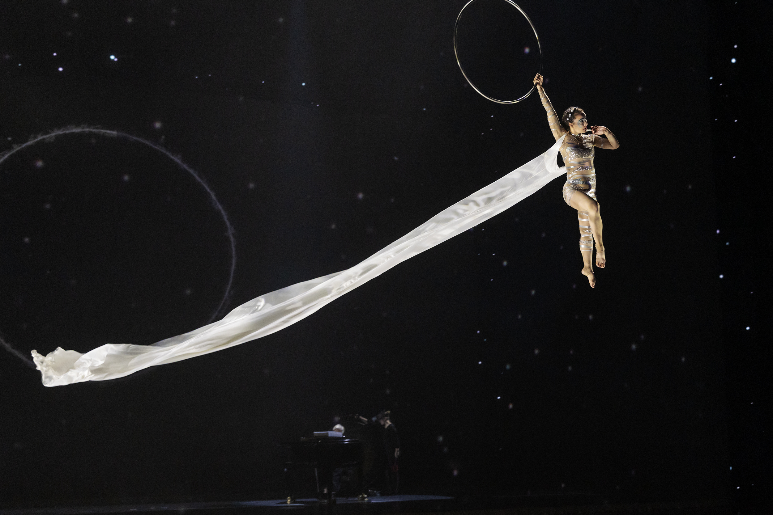 Taidetta ja taikuutta – CircOpera 2.0 lumoaa Suomen Kansallisoopperassa